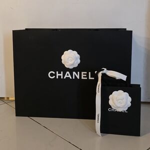 Chanel Camellia shoppinh bags set of 2